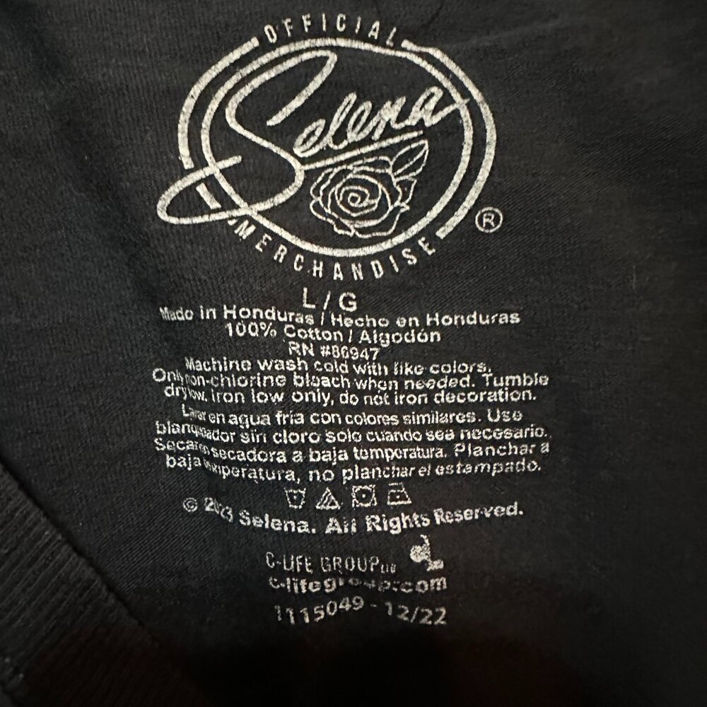 Selena Como La Flor Bidi Bidi Bom Bom 2023 Men's Black T Shirt Large No Me Qued - Picture 3 of 3
